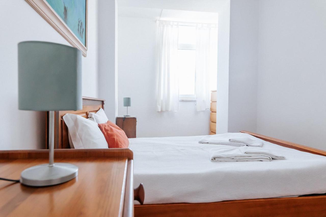 Cascais - Carcavelos Beach Apartment ภายนอก รูปภาพ